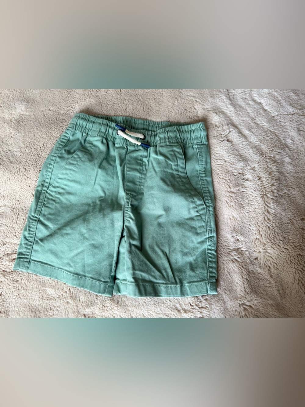 GAP kids pull on shorts. Size 6/7